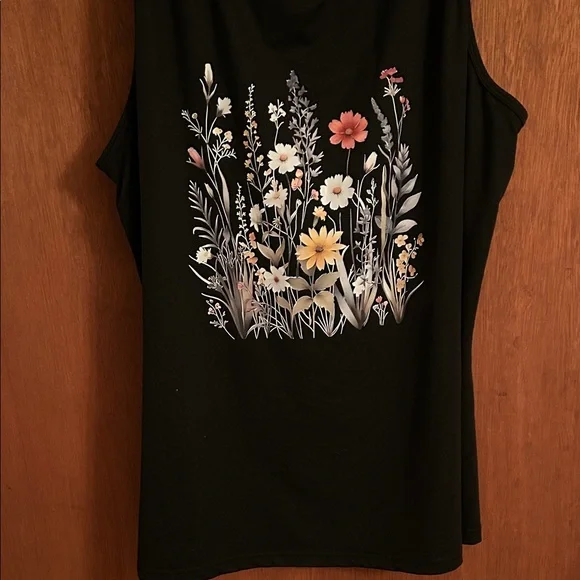 Floral Garden Black Tank Top - Picture 3 of 3